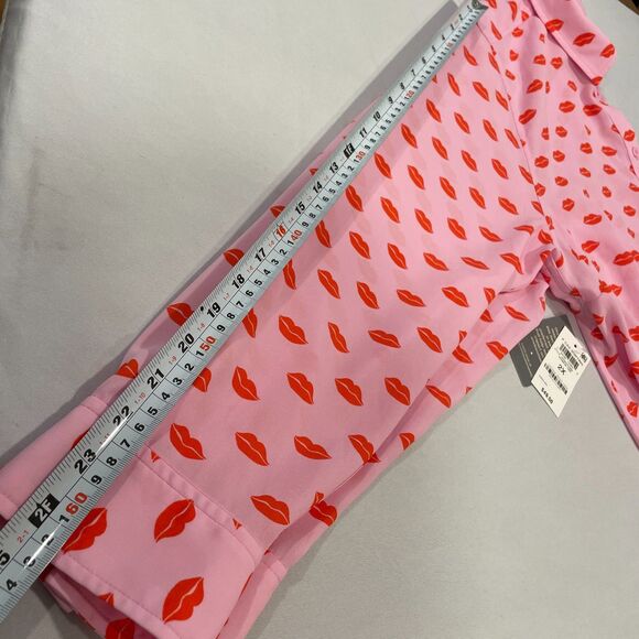 ~ NEW Macy's 2x Blouse Pink Red Lips Kiss Long Sleeve Button Shirt Flowy XXL NWT - Picture 7 of 12